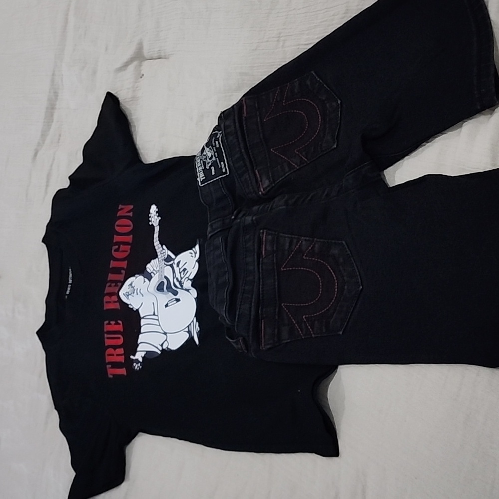 True Religion - Picture 2 of 4